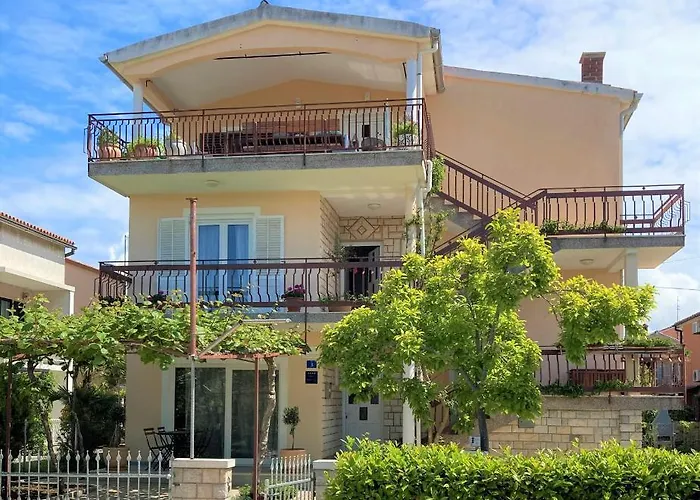 Apartments Lirio